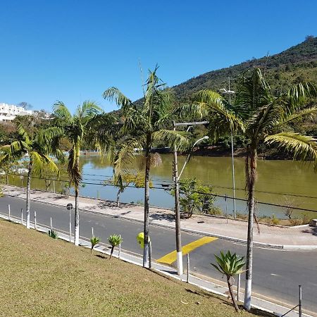 Belo Flat Cavalinho Branco - Aguas De Lindoia Apartment Luaran gambar